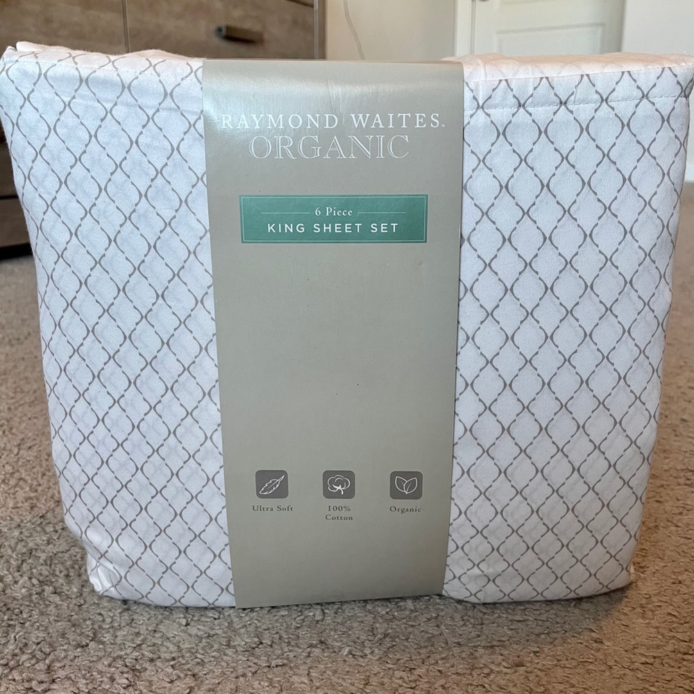 Raymond Waites Organic 6 Piece King Sheet Set